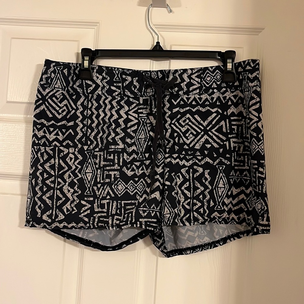 Billabong tribal pattern shorts